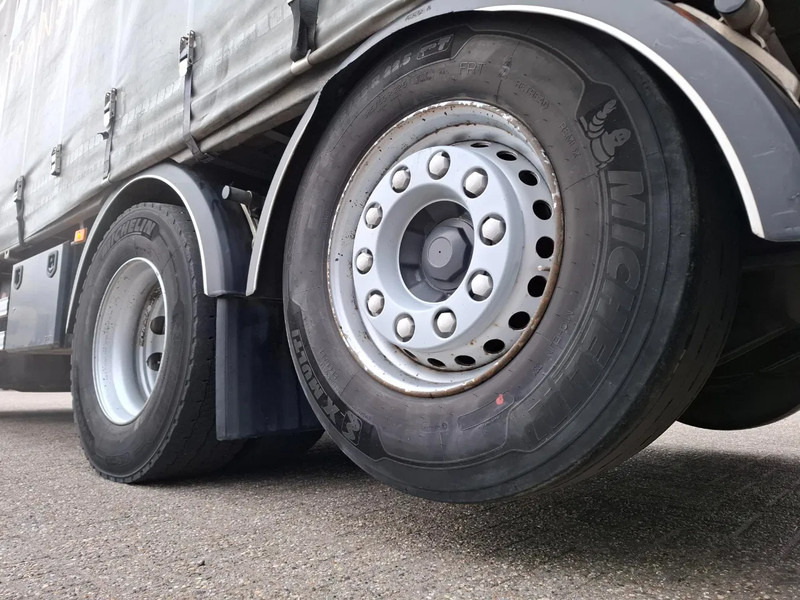 Curtainsider truck Volvo FH4-500 / I-PARKCOOL / LIFT+LENKACHSE / SMART TACHO / CURTAIN SAILS / AUTOMATIC / EURO-6 / 2016: picture 13 Curtainsider truck Volvo FH4-500 / I-PARKCOOL / LIFT+LENKACHSE / SMART TACHO / CURTAIN SAILS / AUTOMATIC / EURO-6 / 2016: picture 13