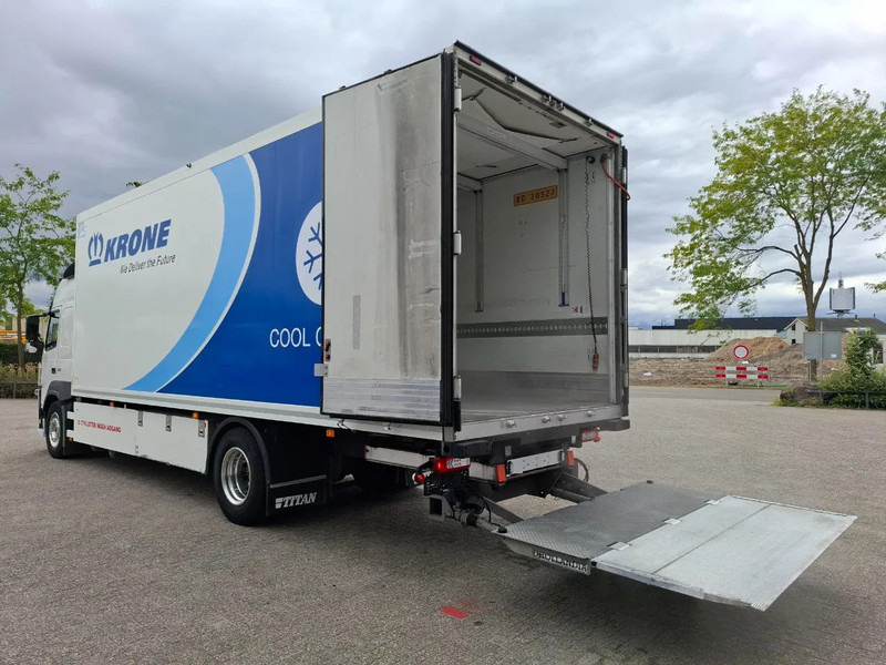 Volvo FM11-330 / VEB / LWDS / ONLY:442862 KM / CARRIER SUPRA 1250 / DOPPELSTOCK / PLATFORM 2TON / DATALOG / FULL-AIR / TOP CONDITION / - Isothermal truck: picture 3 Volvo FM11-330 / VEB / LWDS / ONLY:442862 KM / CARRIER SUPRA 1250 / DOPPELSTOCK / PLATFORM 2TON / DATALOG / FULL-AIR / TOP CONDITION / - Isothermal truck: picture 3