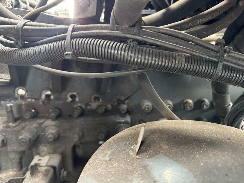 Crane truck DAF CF410 FAQ HMF 2620, Unfall - Damaged.: picture 6