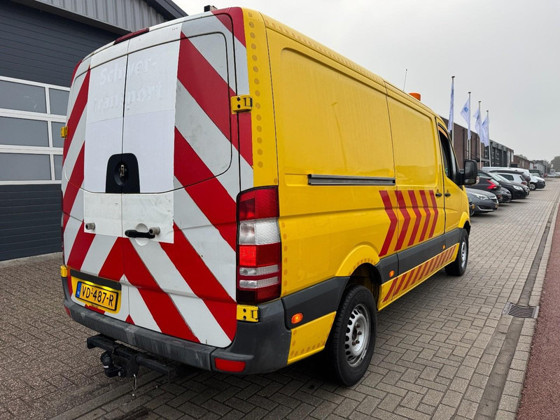 Mercedes-Benz Sprinter 316, Like new, BF3 Begleit- Escort- Convoi execptionnel, L2/H1 - Panel van: picture 3 Mercedes-Benz Sprinter 316, Like new, BF3 Begleit- Escort- Convoi execptionnel, L2/H1 - Panel van: picture 3