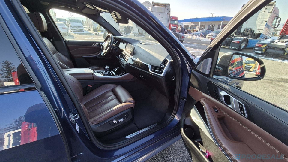 SUV BMW X5 M50D 3,0 294 kW: picture 11