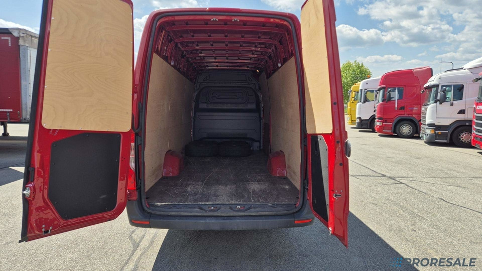 MERCEDES-BENZ SPRINTER 319 3,0 CDi 140 kW - Panel van: picture 5 MERCEDES-BENZ SPRINTER 319 3,0 CDi 140 kW - Panel van: picture 5