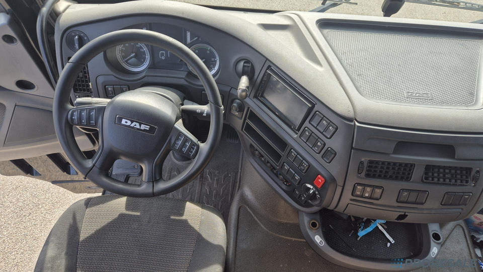 DAF XF 460 FT LOW DECK SC EURO 6 - Tractor unit: picture 4 DAF XF 460 FT LOW DECK SC EURO 6 - Tractor unit: picture 4