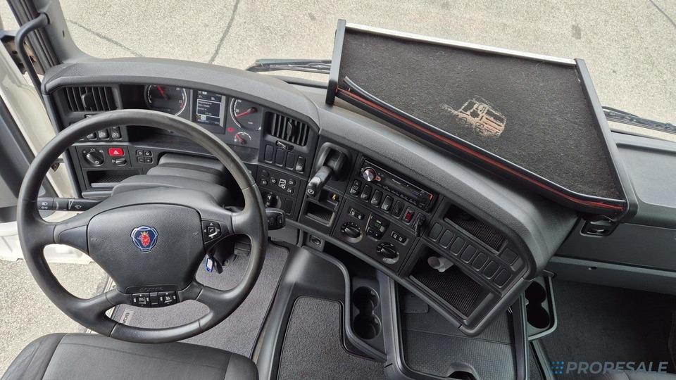 SCANIA R450 N320 TOP LINE EURO 6 - Tractor unit: picture 4 SCANIA R450 N320 TOP LINE EURO 6 - Tractor unit: picture 4