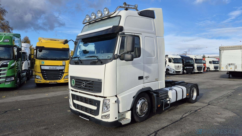 VOLVO FH 13.420 42T LOW DECK EURO 5/EEV - Tractor unit: picture 2 VOLVO FH 13.420 42T LOW DECK EURO 5/EEV - Tractor unit: picture 2