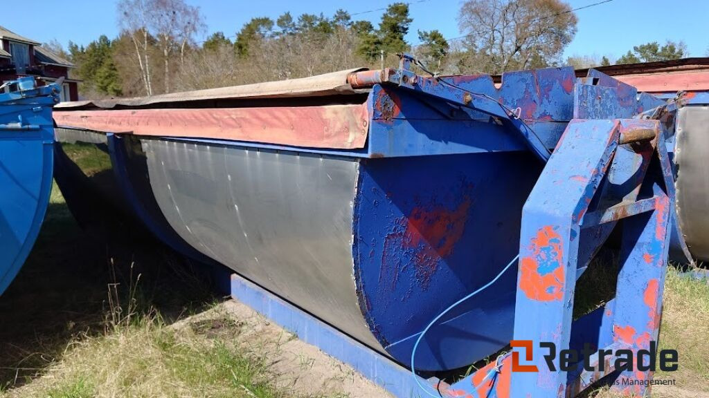 2 st Asfaltsflak säljes i par - Roll-off container: picture 1 2 st Asfaltsflak säljes i par - Roll-off container: picture 1