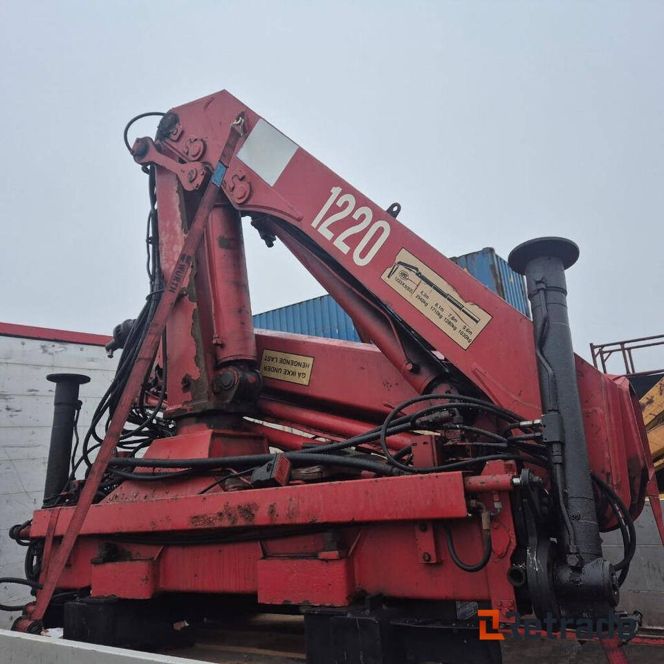 2001mod. HMF 1220 kran - Loader crane: picture 1 2001mod. HMF 1220 kran - Loader crane: picture 1