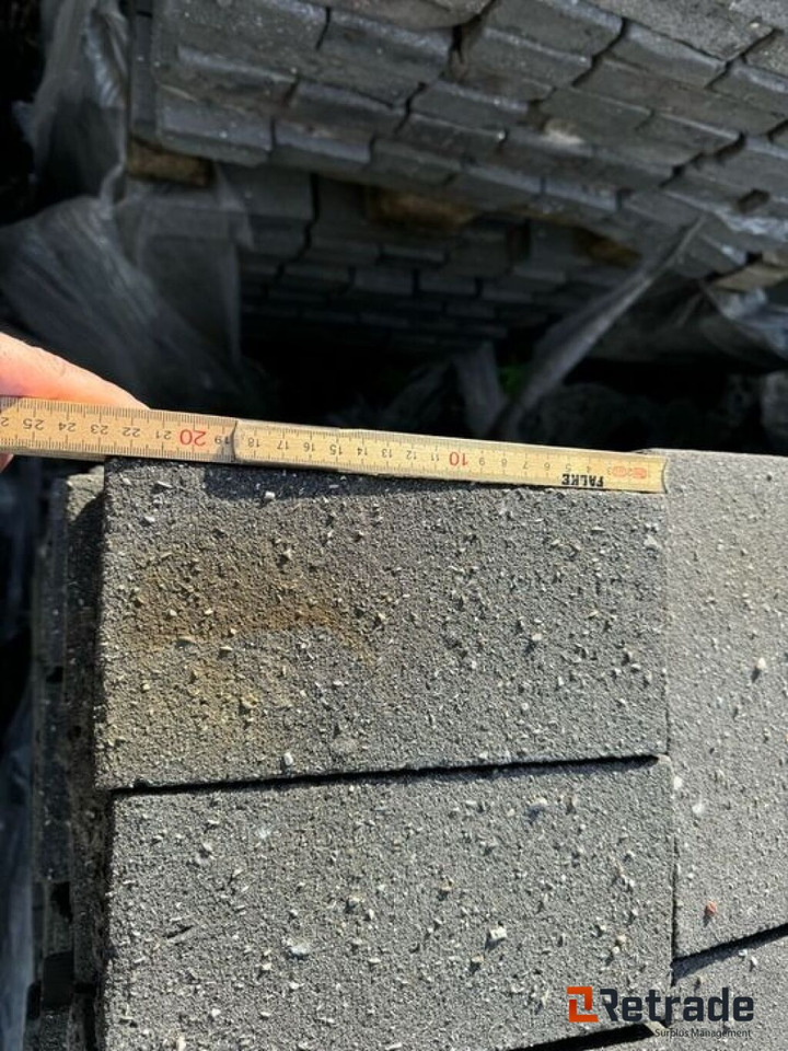 Construction equipment 30 paller med optaget beton klinker. Mørk grå / 23x11x5cm.: picture 6 Construction equipment 30 paller med optaget beton klinker. Mørk grå / 23x11x5cm.: picture 6