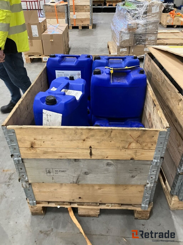 Diverse Olje 14 x 20 liter - Motor oil and car care products: picture 5 Diverse Olje 14 x 20 liter - Motor oil and car care products: picture 5