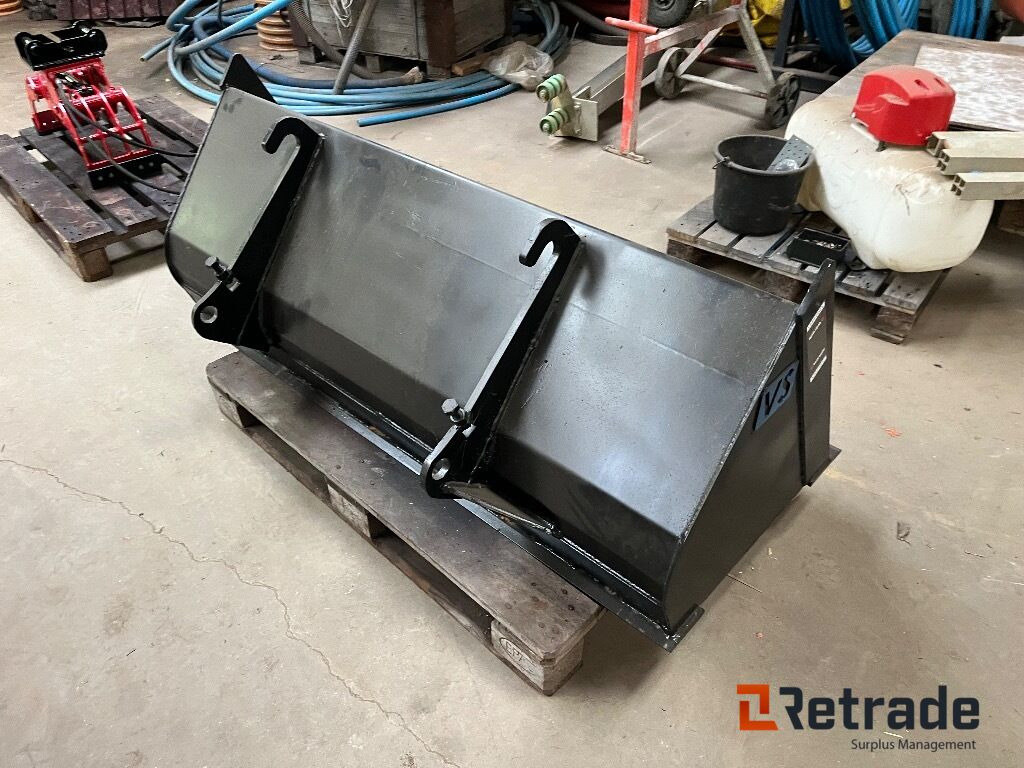 Forskelligt udstyr Skovl for minilæsser Fabriksny skovl - Loader bucket: picture 4 Forskelligt udstyr Skovl for minilæsser Fabriksny skovl - Loader bucket: picture 4