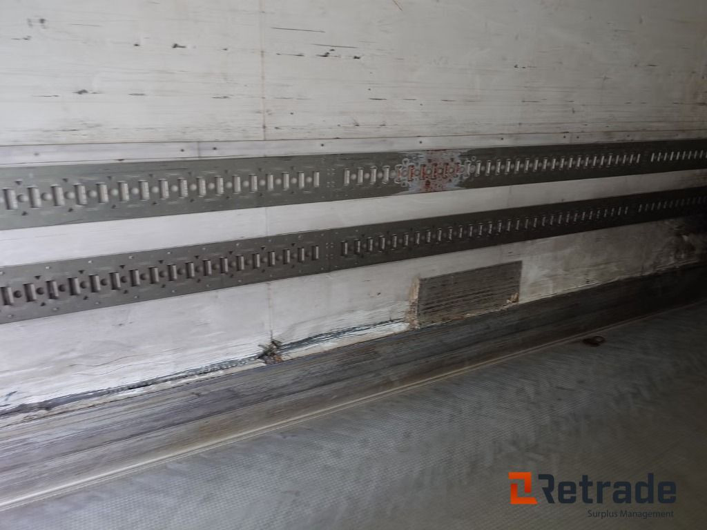 Refrigerator semi-trailer Kjøletralle / refrigerated transport Schmitz CARGOBULL SKO 20/LZG-13.4 FP 80/45: picture 19 Refrigerator semi-trailer Kjøletralle / refrigerated transport Schmitz CARGOBULL SKO 20/LZG-13.4 FP 80/45: picture 19