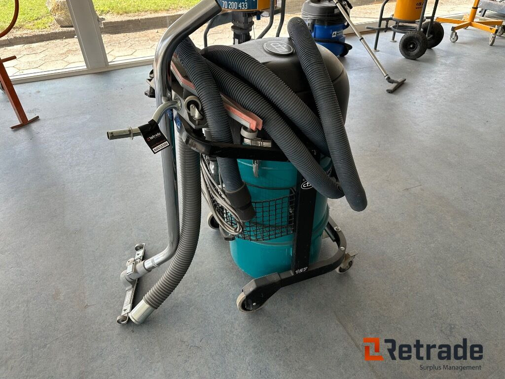 Nilfisk CFM 127 Støvsuger - Industrial vacuum cleaner: picture 1 Nilfisk CFM 127 Støvsuger - Industrial vacuum cleaner: picture 1