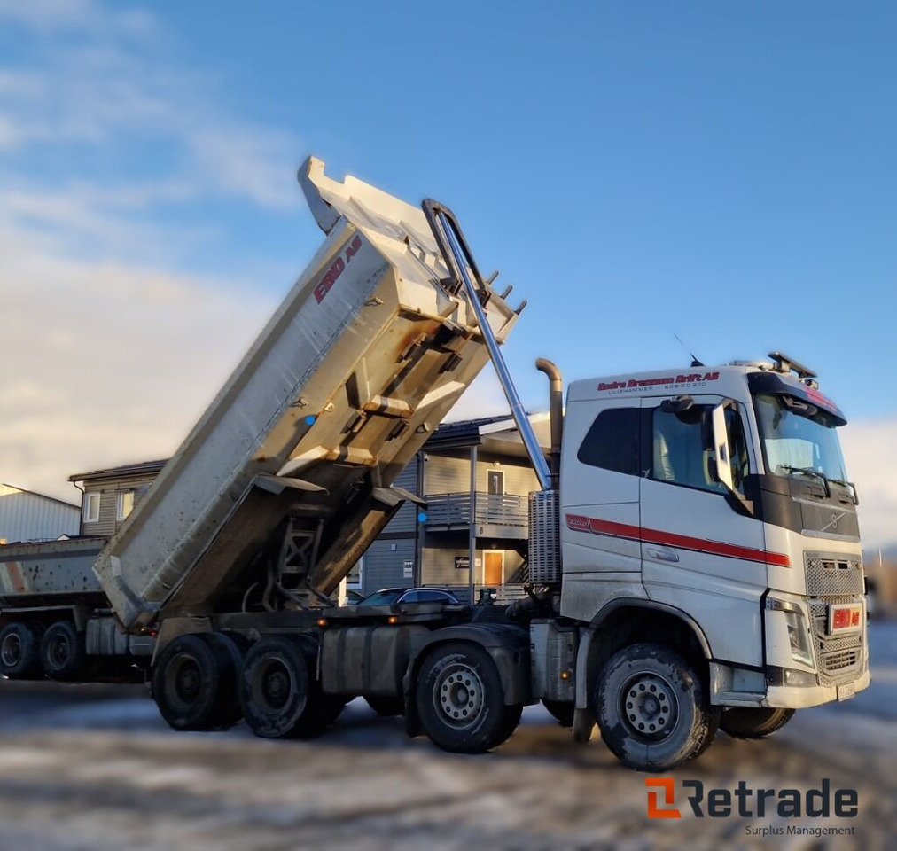 Robust og klar tippbil – Volvo FH16 650 8x4 med tipp og hengeropplegg - Tipper: picture 3 Robust og klar tippbil – Volvo FH16 650 8x4 med tipp og hengeropplegg - Tipper: picture 3