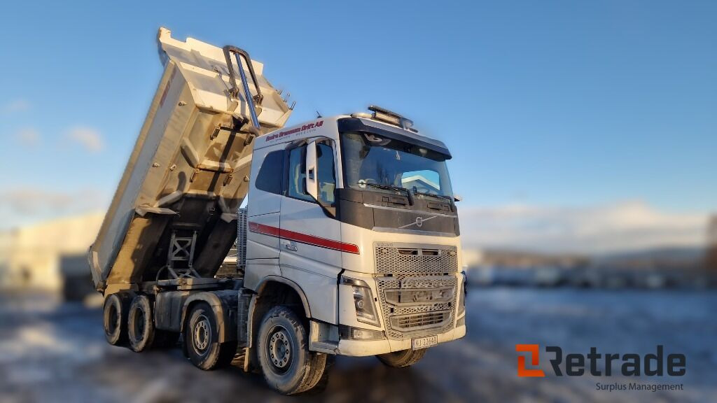 Robust og klar tippbil – Volvo FH16 650 8x4 med tipp og hengeropplegg - Tipper: picture 4 Robust og klar tippbil – Volvo FH16 650 8x4 med tipp og hengeropplegg - Tipper: picture 4