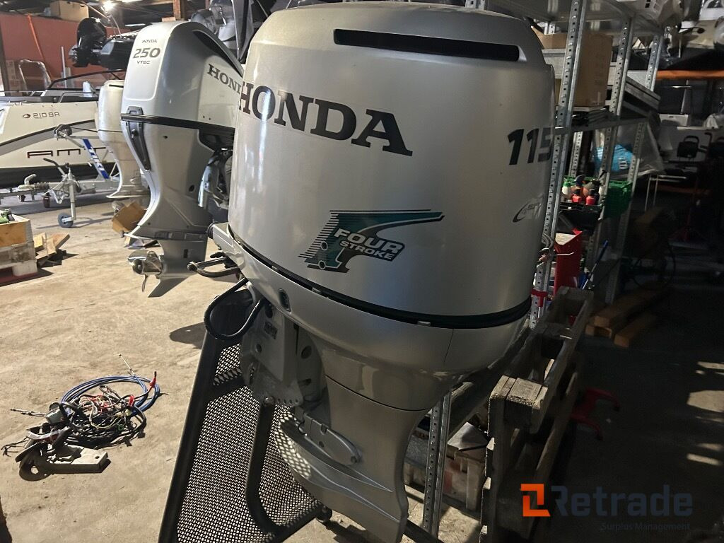 2010 Båt motor Honda 115 hk Four Stroke - Spare parts for Other machinery: picture 1 2010 Båt motor Honda 115 hk Four Stroke - Spare parts for Other machinery: picture 1