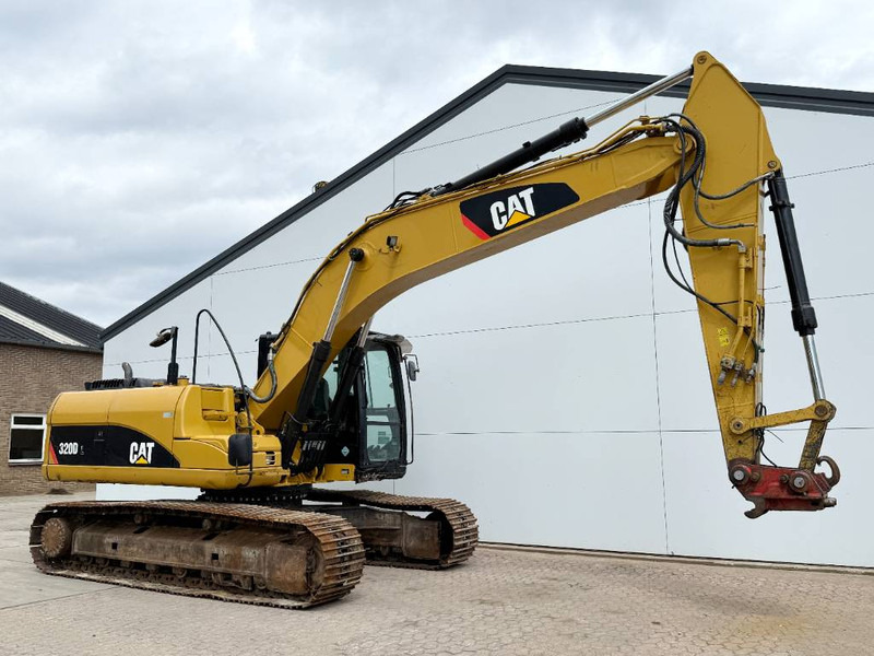 Crawler excavator Cat 320DL - Hammer Lines / Quick Coupler: picture 7