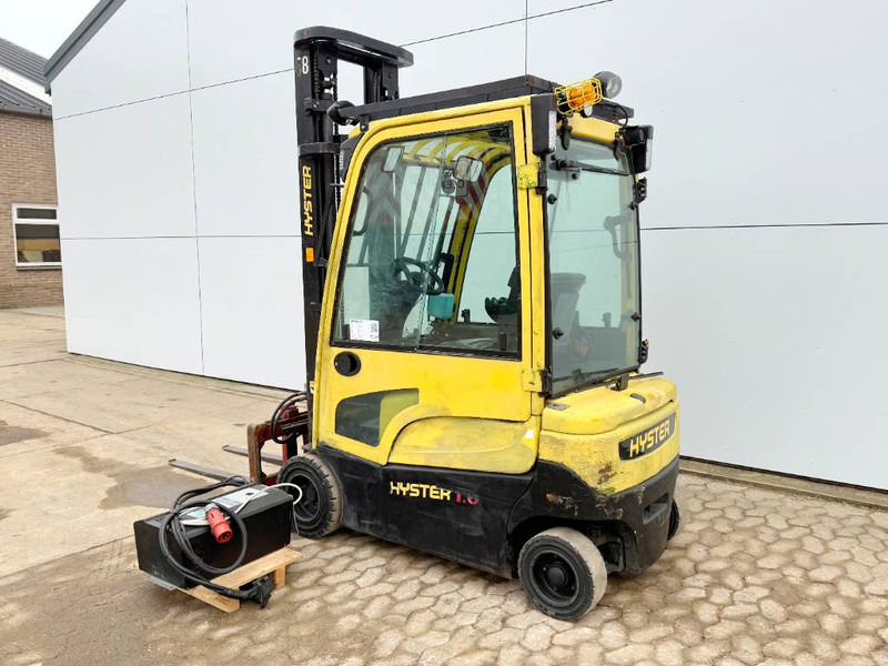 Hyster J1.6XN - Lithium Battery / Rotating Forks / Duplex - Electric forklift: picture 3 Hyster J1.6XN - Lithium Battery / Rotating Forks / Duplex - Electric forklift: picture 3