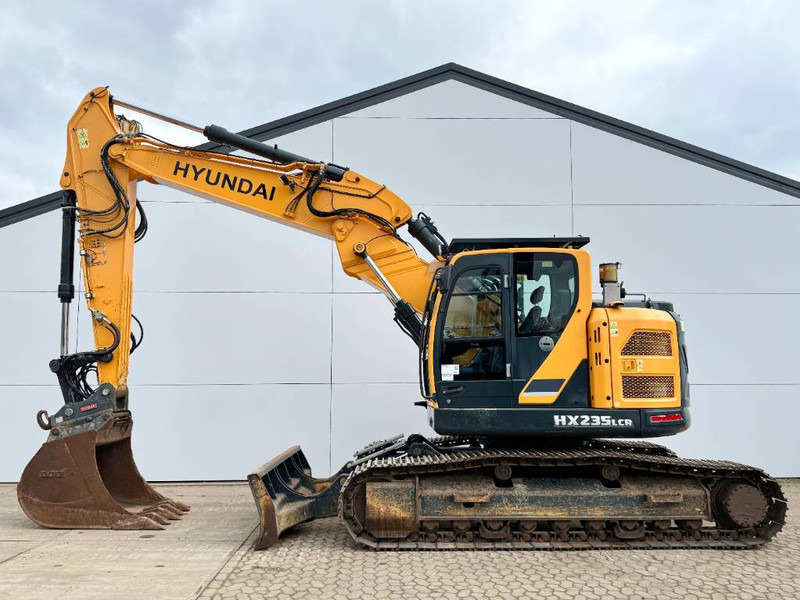 Hyundai HX235LCR - German Machine / OilQuick / 360° Camera - Crawler excavator: picture 1 Hyundai HX235LCR - German Machine / OilQuick / 360° Camera - Crawler excavator: picture 1