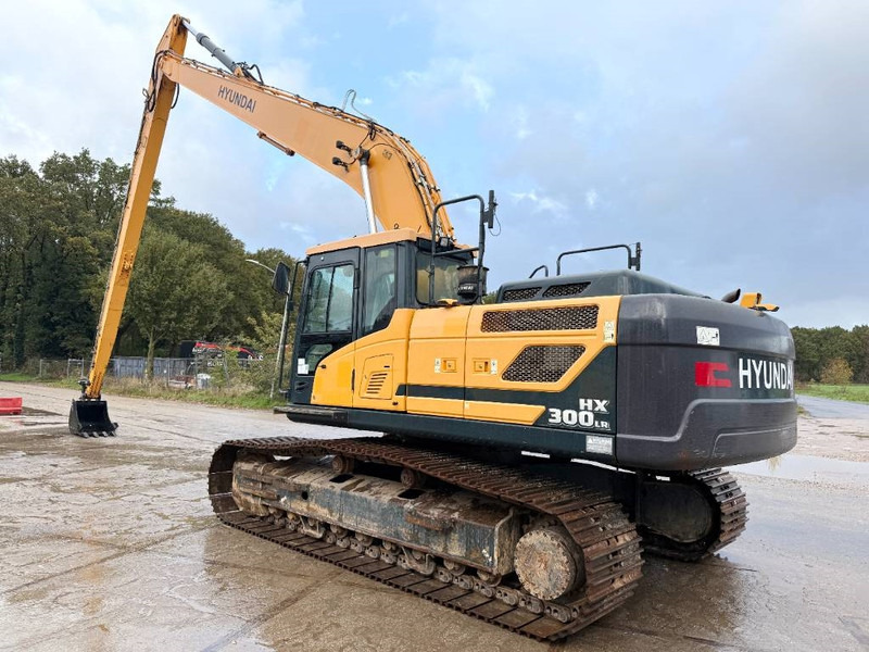 Hyundai HX300LR - 18m Long Reach / Auto Greasing - Excavator: picture 2 Hyundai HX300LR - 18m Long Reach / Auto Greasing - Excavator: picture 2