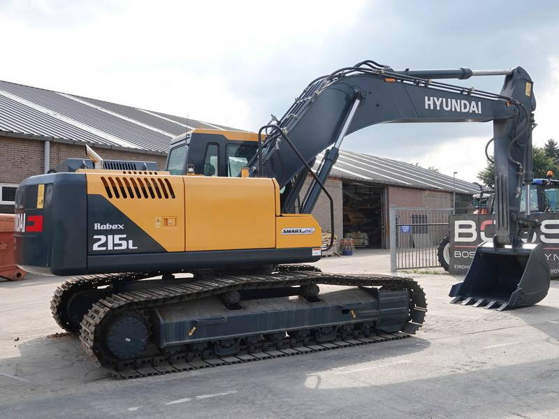 Hyundai R215L Smart Plus *2025 Model* - New / Unused - Crawler excavator: picture 5 Hyundai R215L Smart Plus *2025 Model* - New / Unused - Crawler excavator: picture 5
