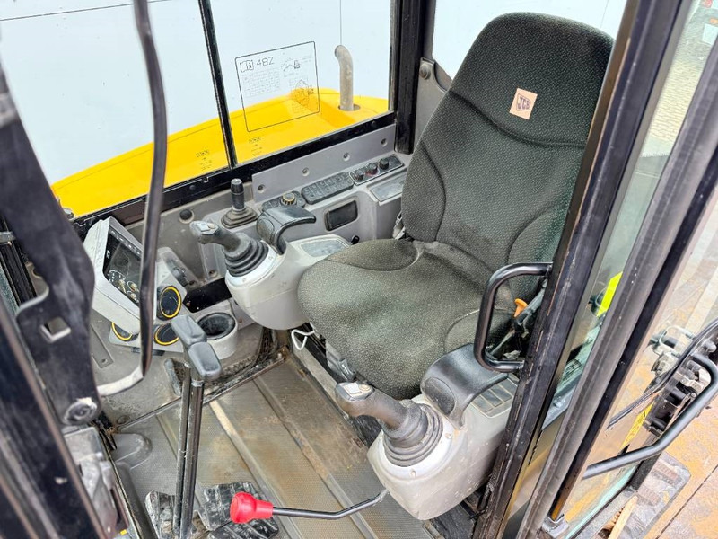 Mini excavator JCB 48Z-1 - Hammer Lines / Quick Coupler: picture 8 Mini excavator JCB 48Z-1 - Hammer Lines / Quick Coupler: picture 8