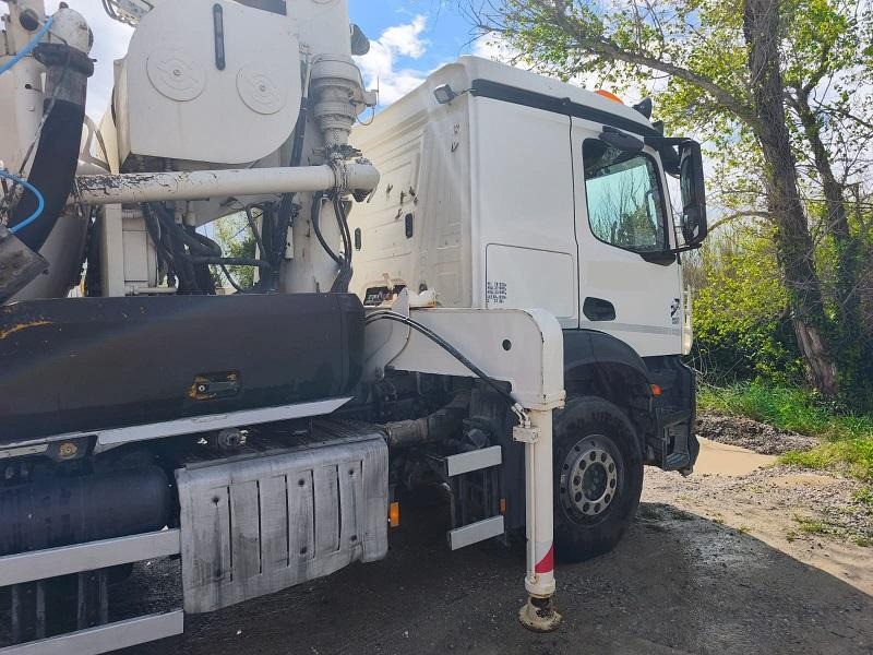 Mercedes Actros 3243 - Mixer pump truck: picture 2 Mercedes Actros 3243 - Mixer pump truck: picture 2