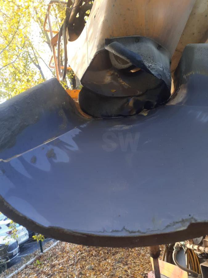 Volvo FMX 410 - Concrete mixer truck: picture 4 Volvo FMX 410 - Concrete mixer truck: picture 4