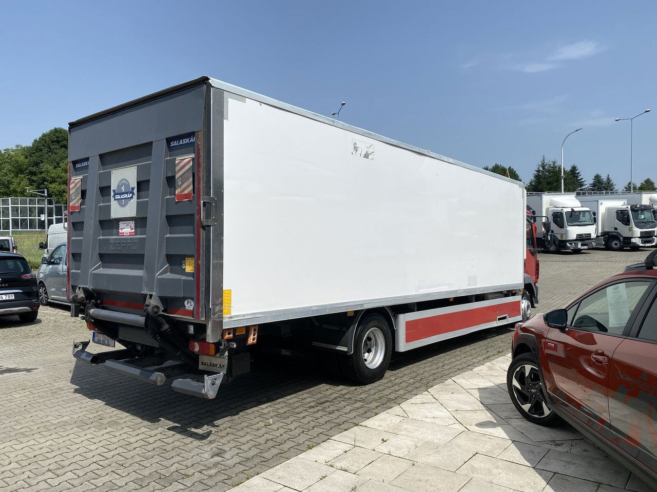 DAF LF 250 E6 AUT / 119TKM / Hulsteins -24 +25 / 18 EP / Serviced - Refrigerator truck: picture 5 DAF LF 250 E6 AUT / 119TKM / Hulsteins -24 +25 / 18 EP / Serviced - Refrigerator truck: picture 5
