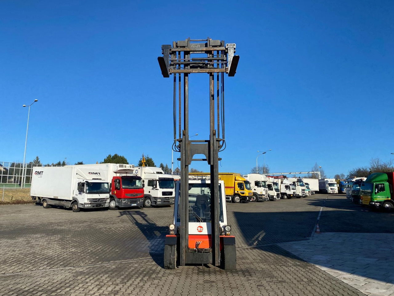 Dantruck 6009 - 6T - 1 Owner - Fresh - Duplex 6009 - 6T - 1 Owner - Fresh - Dupl - Forklift: picture 4 Dantruck 6009 - 6T - 1 Owner - Fresh - Duplex 6009 - 6T - 1 Owner - Fresh - Dupl - Forklift: picture 4