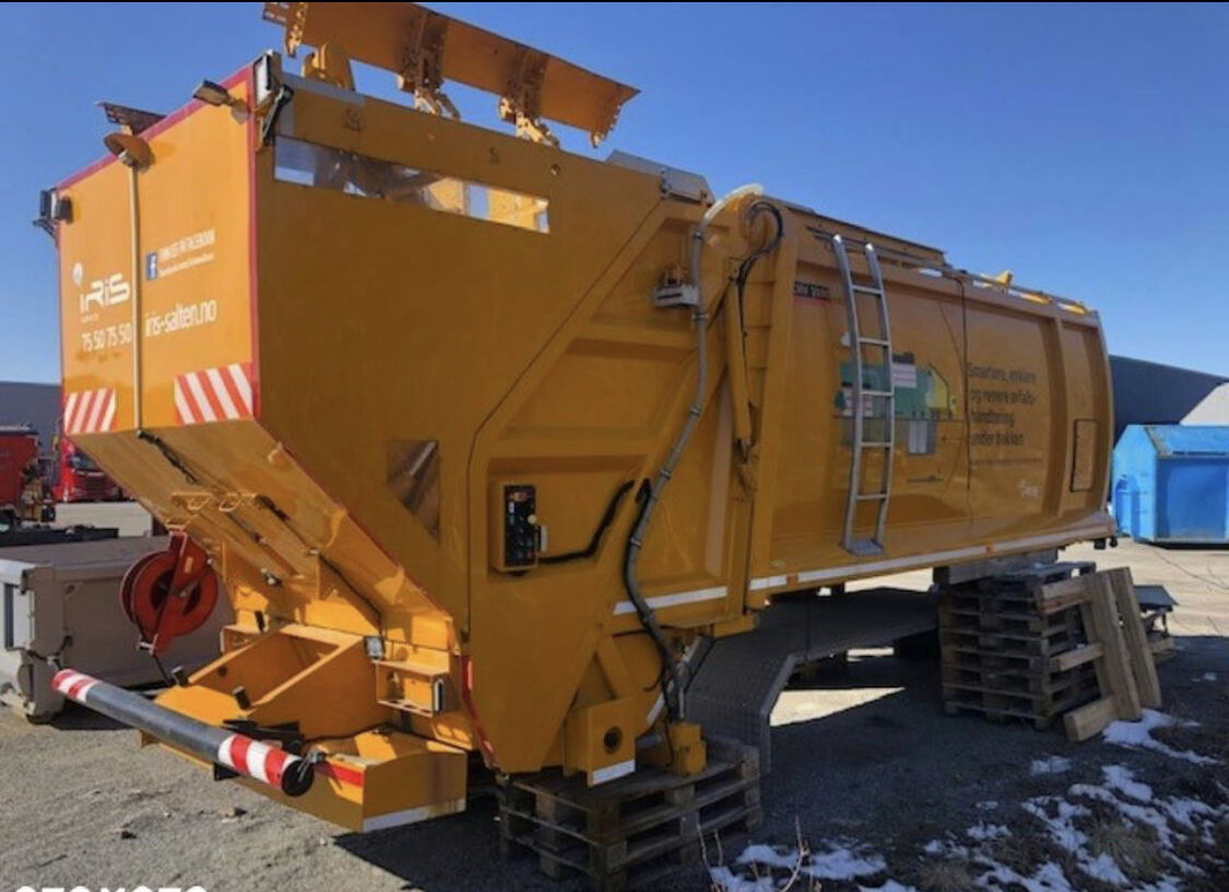 Diversen CRV2000 Like NTM, Steco - Like NEW Kadussis CRV2000 Like NTM, Steco - Like NEW - Garbage truck body: picture 1 Diversen CRV2000 Like NTM, Steco - Like NEW Kadussis CRV2000 Like NTM, Steco - Like NEW - Garbage truck body: picture 1