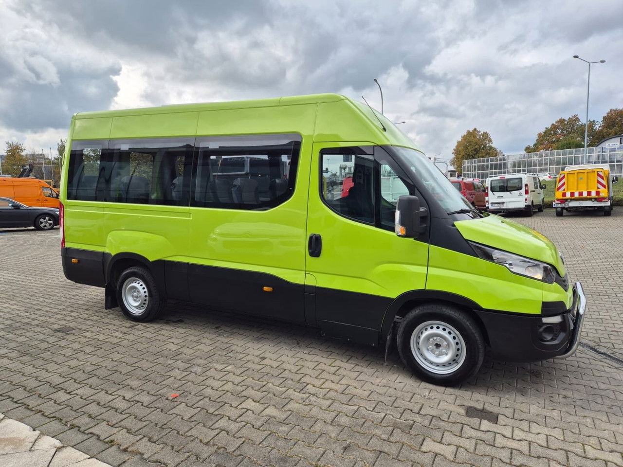 Iveco Daily 35S12 Hi-Matic / 10 Seats / Super Condition - Minibus, Passenger van: picture 5 Iveco Daily 35S12 Hi-Matic / 10 Seats / Super Condition - Minibus, Passenger van: picture 5