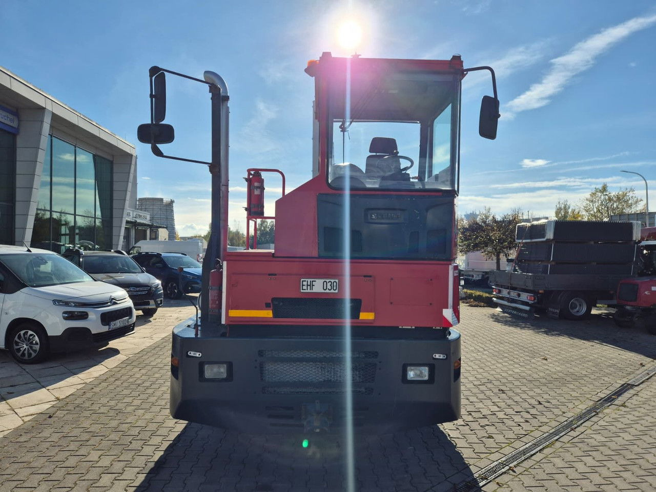 KALMAR TR618i - 4X4 - LIKE NEW! - Terminal tractor: picture 5 KALMAR TR618i - 4X4 - LIKE NEW! - Terminal tractor: picture 5
