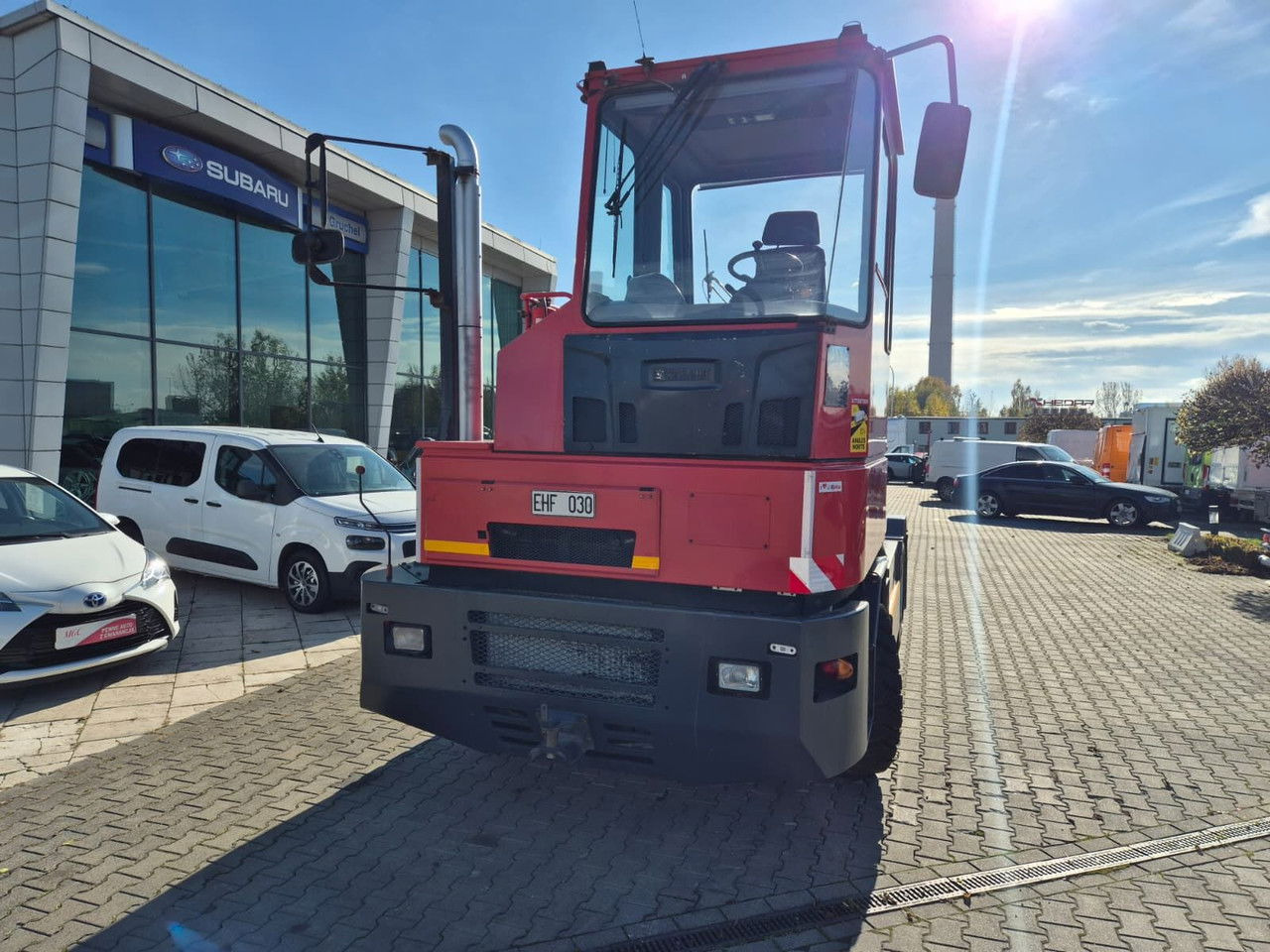 Kalmar TR618i / 1 Owner / LOW KM / Works Great / NEW Tire S - Terminal tractor: picture 3 Kalmar TR618i / 1 Owner / LOW KM / Works Great / NEW Tire S - Terminal tractor: picture 3