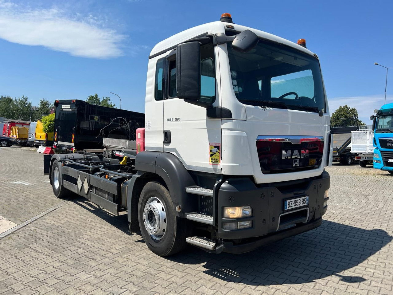 MAN TGS 18.320 / Multilift Joab / BIG Wheelbase - Container transporter/ Swap body truck: picture 2 MAN TGS 18.320 / Multilift Joab / BIG Wheelbase - Container transporter/ Swap body truck: picture 2