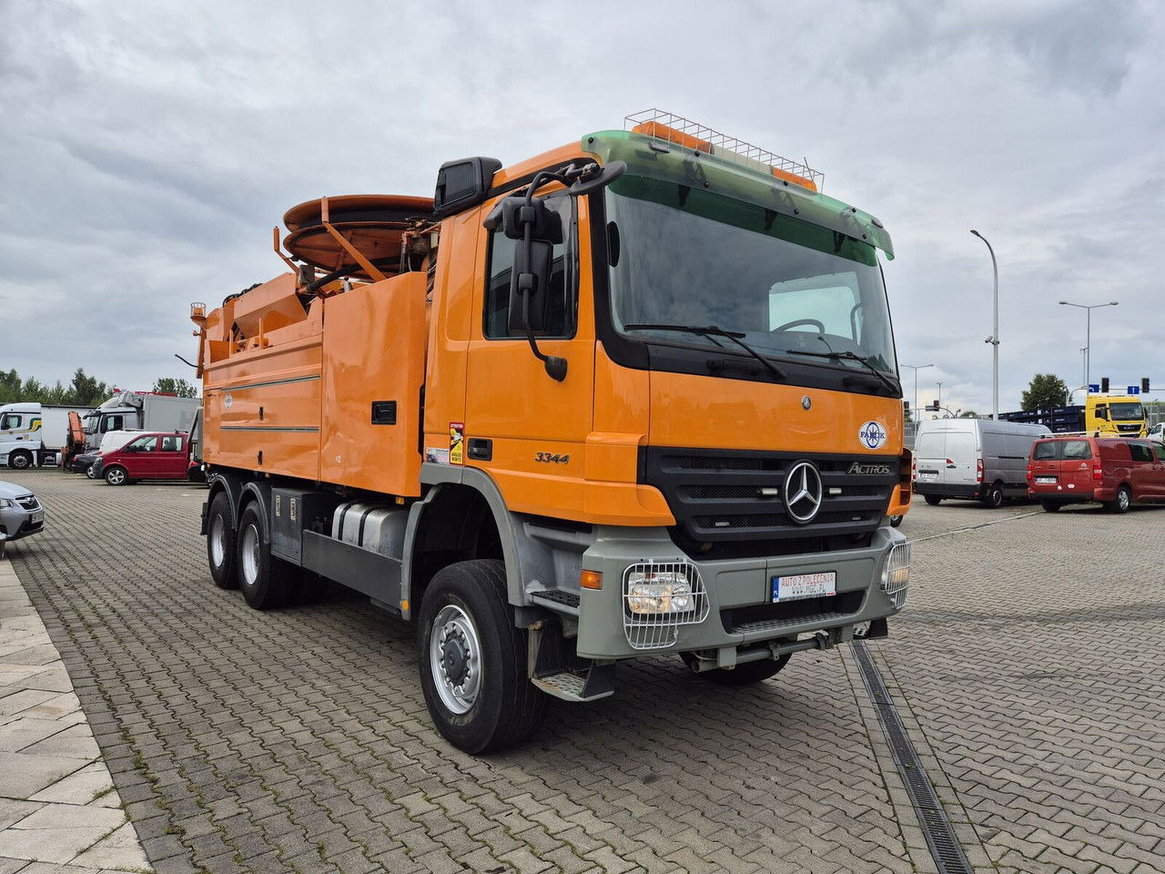 Mercedes-Benz Actros 3344 /6X6 / Wiedemann / Works Great / NO Rust / capt8m3+ - Vacuum truck: picture 4 Mercedes-Benz Actros 3344 /6X6 / Wiedemann / Works Great / NO Rust / capt8m3+ - Vacuum truck: picture 4