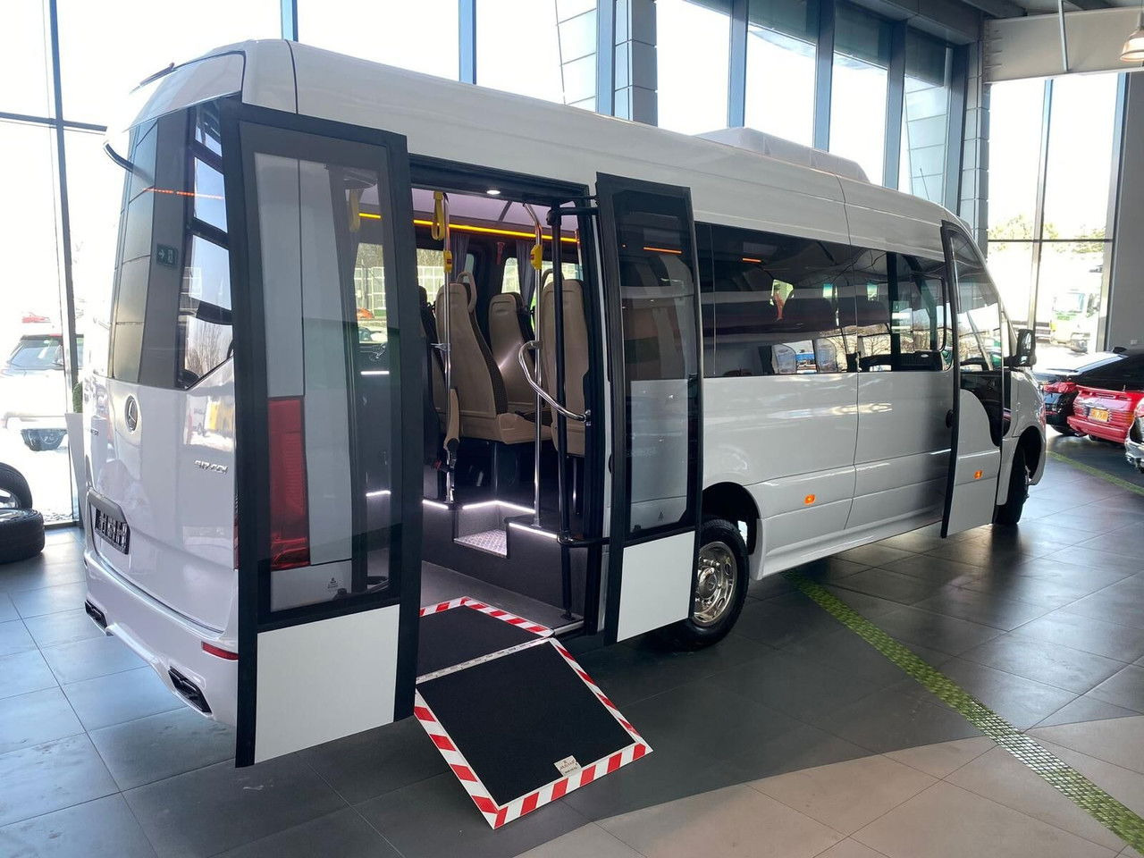 New Minibus, Passenger van Mercedes-Benz Sprinter 517: picture 21
