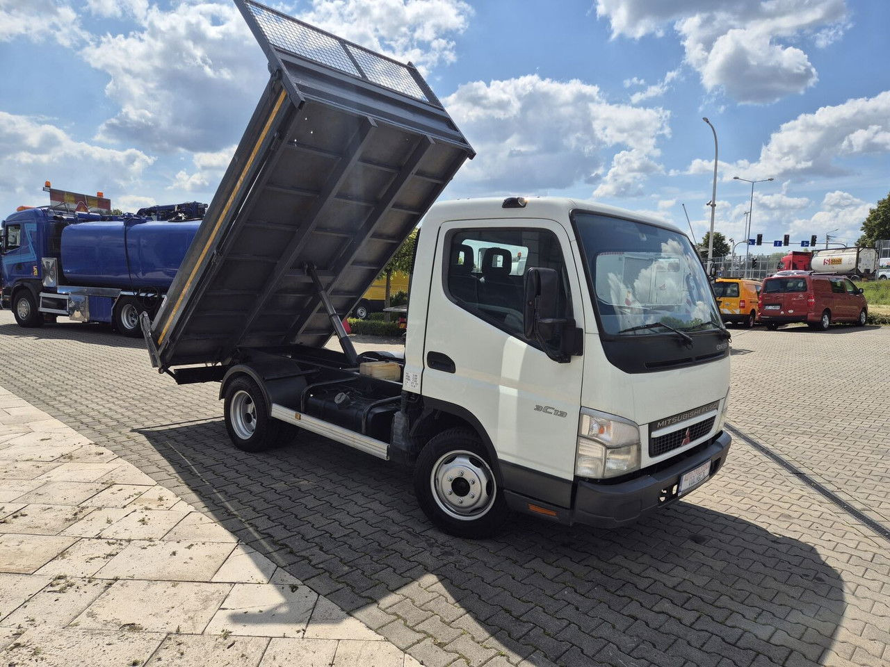 Mitsubishi Canter Fuso 3C13 / Kipper / Only 177TKM / Works Great  leasing Mitsubishi Canter Fuso 3C13 / Kipper / Only 177TKM / Works Great: picture 27
