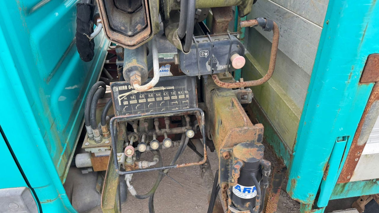 Flatbed van, Combi van Iveco Daily 65 C15 stake body - Hiab 045-3 - 7.5M: picture 10