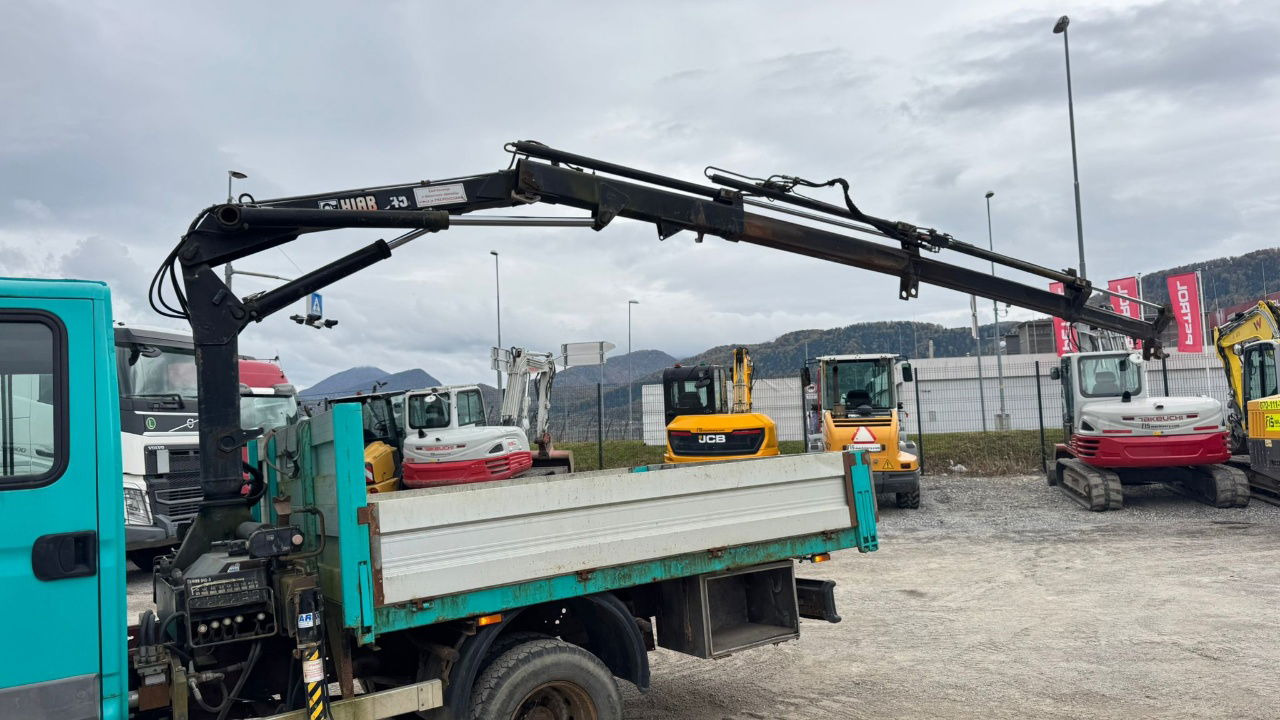 Flatbed van, Combi van Iveco Daily 65 C15 stake body - Hiab 045-3 - 7.5M: picture 9