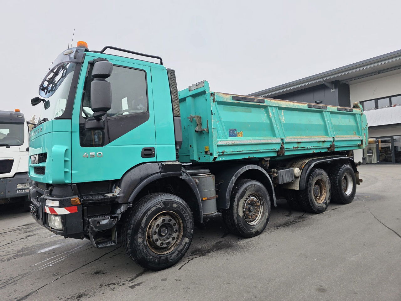 Iveco Trakker AD340T45 8x4 bordmatic tipper - retarder - Tipper: picture 2 Iveco Trakker AD340T45 8x4 bordmatic tipper - retarder - Tipper: picture 2
