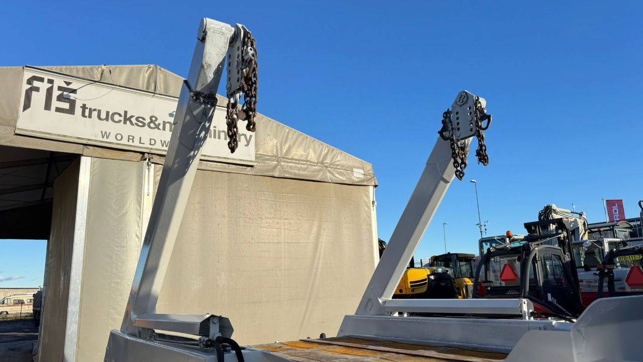 MAN 18.284 LK 4x2 absetz tipper - euro 2 - Container transporter/ Swap body truck: picture 4 MAN 18.284 LK 4x2 absetz tipper - euro 2 - Container transporter/ Swap body truck: picture 4