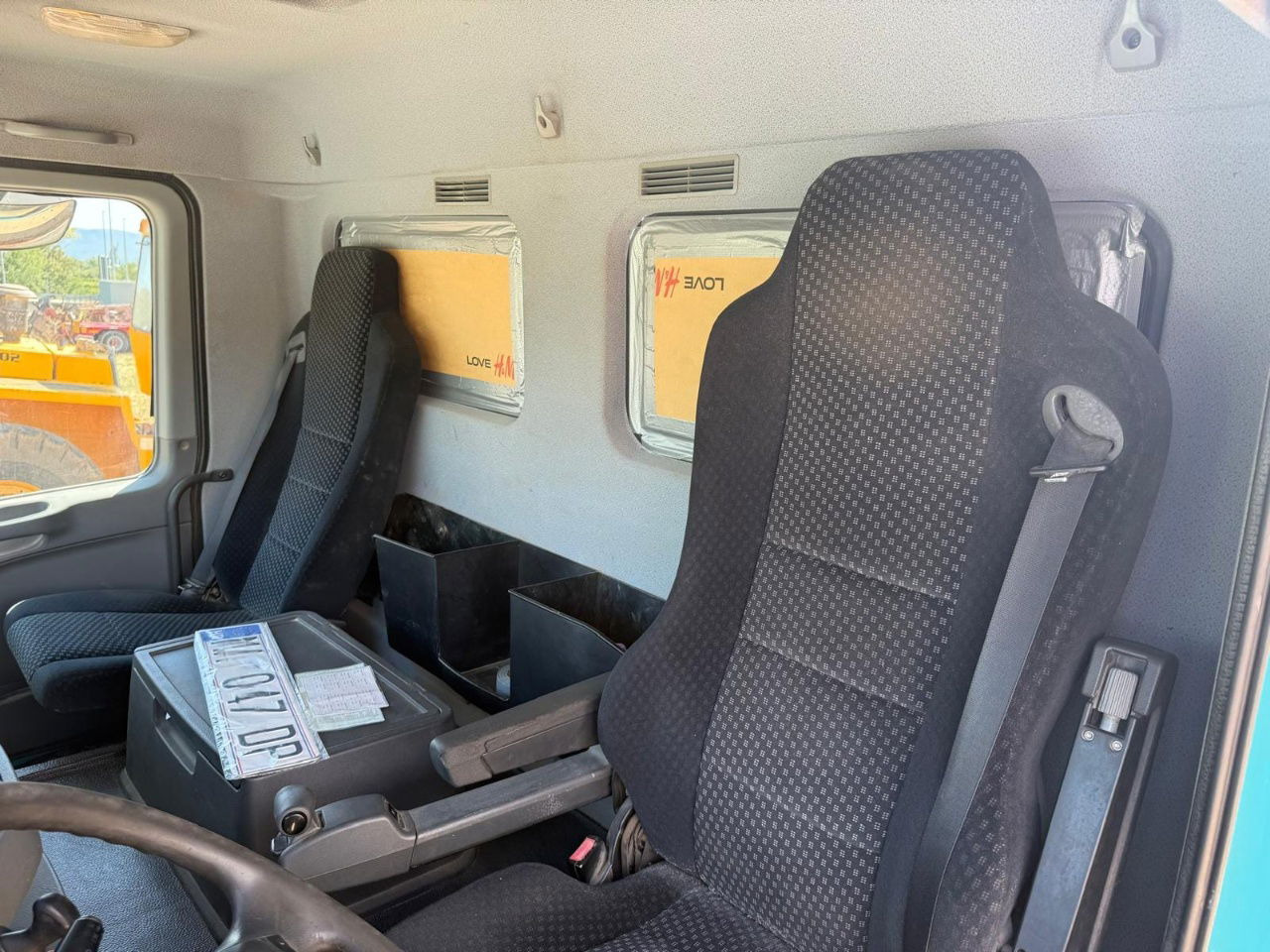 Tipper Mercedes-Benz Actros 4448 10x4 mulda tipper - euro 5 - lifting axle: picture 13 Tipper Mercedes-Benz Actros 4448 10x4 mulda tipper - euro 5 - lifting axle: picture 13