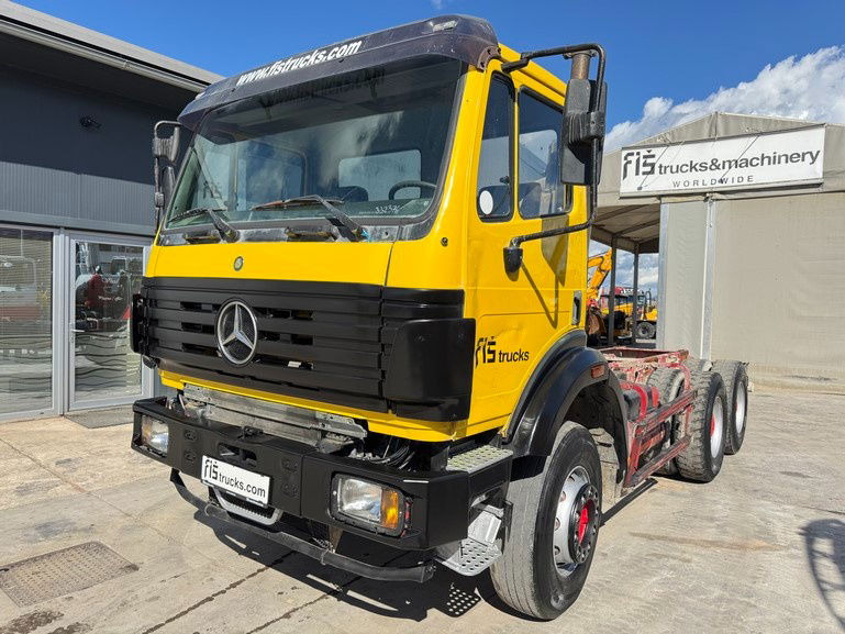 Mercedes-Benz SK 2627 6x4 chassis - V6 - full spring - Cab chassis truck: picture 1 Mercedes-Benz SK 2627 6x4 chassis - V6 - full spring - Cab chassis truck: picture 1