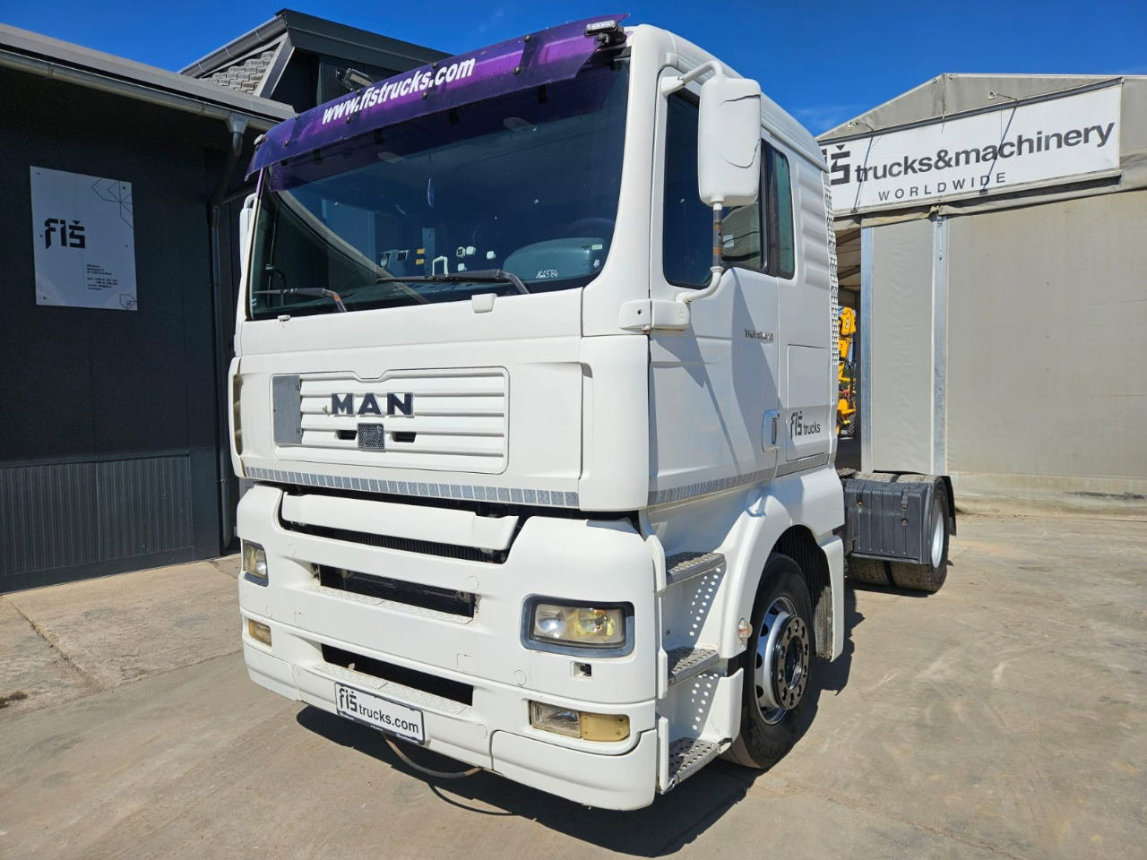 MAN TGA 18.413 4X2 tractor unit - Tractor unit: picture 1 MAN TGA 18.413 4X2 tractor unit - Tractor unit: picture 1