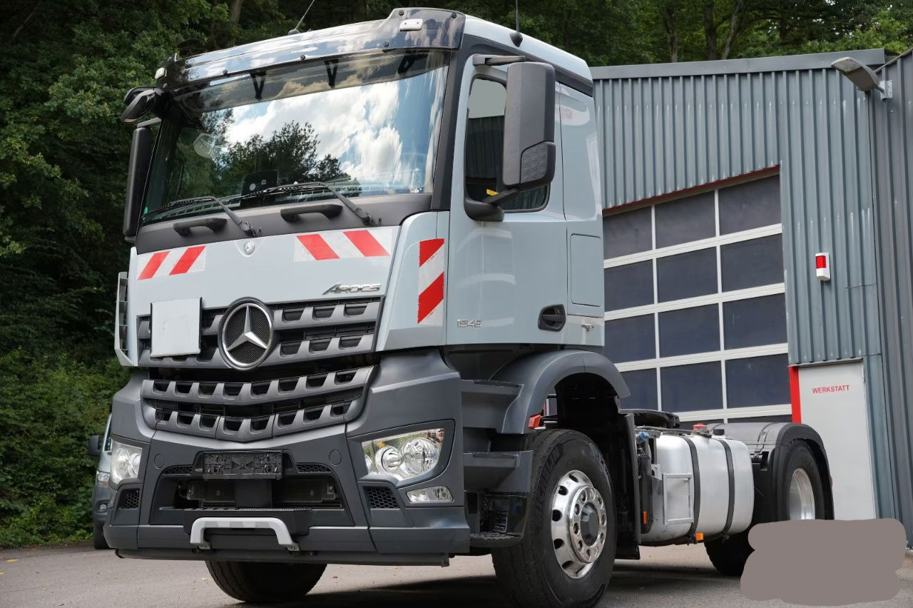 Mercedes-Benz Arocs 1845 HAD 4X4 tractor unit - tipper hydraulics - retarder - Tractor unit: picture 1 Mercedes-Benz Arocs 1845 HAD 4X4 tractor unit - tipper hydraulics - retarder - Tractor unit: picture 1