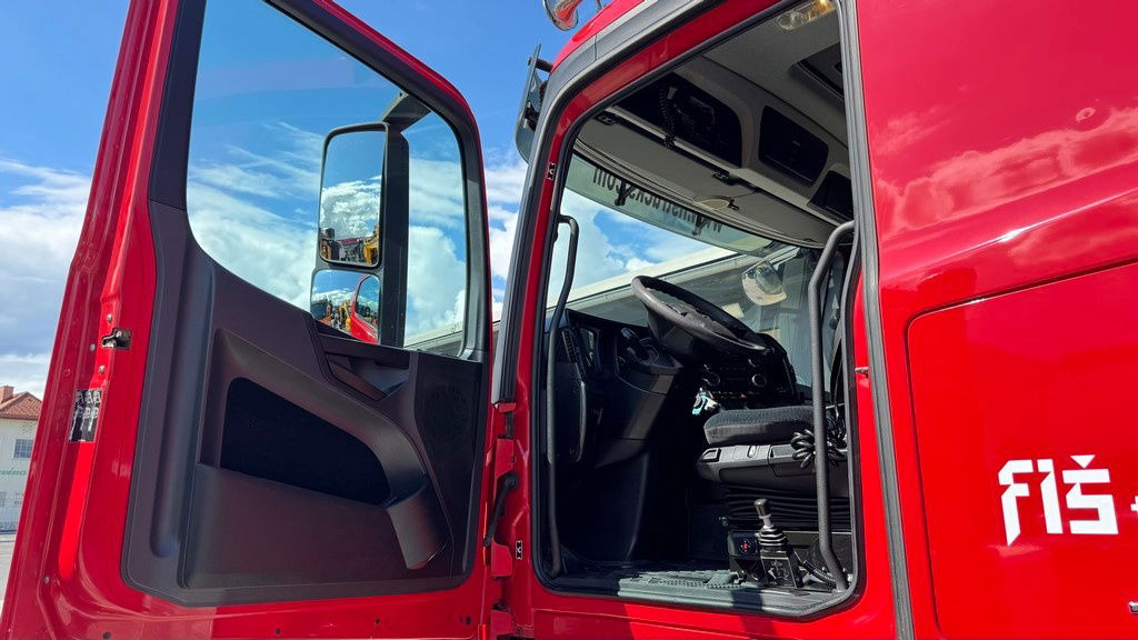 Mercedes-Benz Arocs 1945 HAD 4X4 tractor unit - tipper hydraulics - retarder leasing Mercedes-Benz Arocs 1945 HAD 4X4 tractor unit - tipper hydraulics - retarder: picture 18