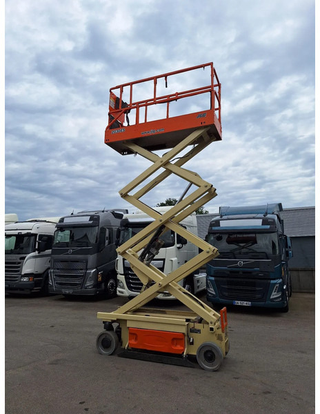 Scissor lift JLG 2030 ES: picture 8