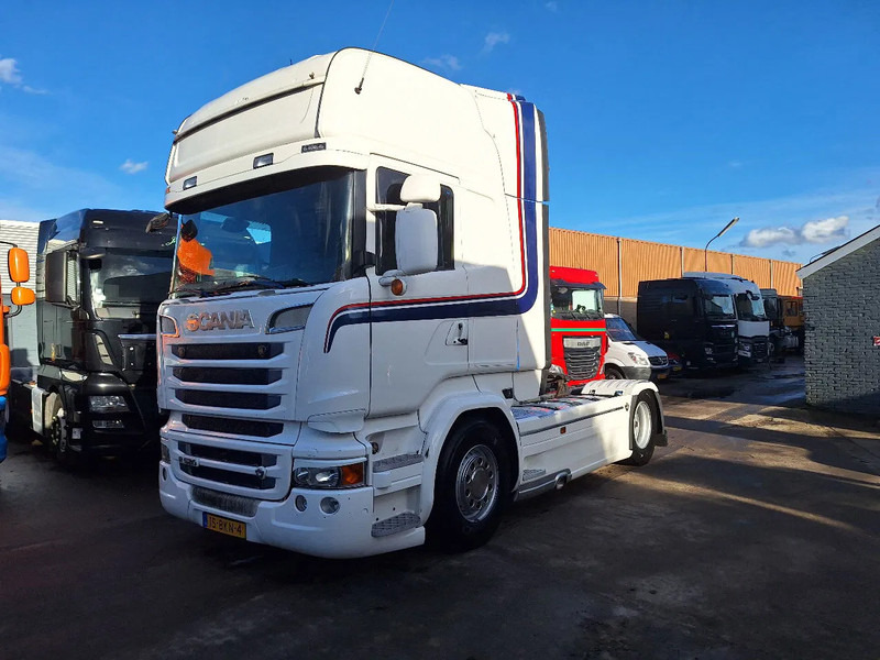 Scania R520 R520 V8 - Tractor unit: picture 1 Scania R520 R520 V8 - Tractor unit: picture 1