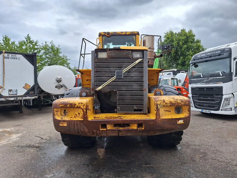Volvo L220D - Wheel loader: picture 5 Volvo L220D - Wheel loader: picture 5