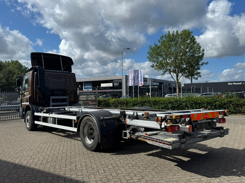 DAF CF65 220 - Container transporter/ Swap body truck: picture 3 DAF CF65 220 - Container transporter/ Swap body truck: picture 3